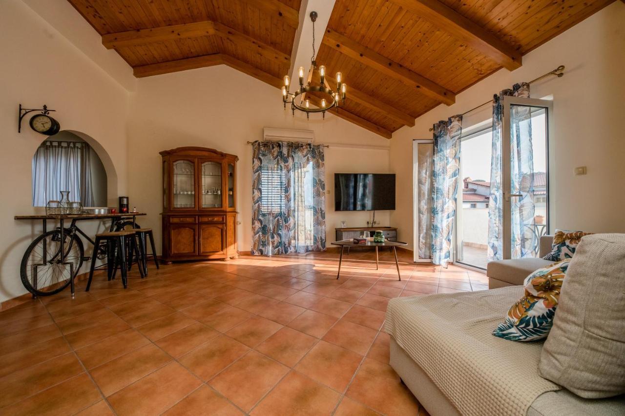 Nikolina Rab Apartments Раб Экстерьер фото