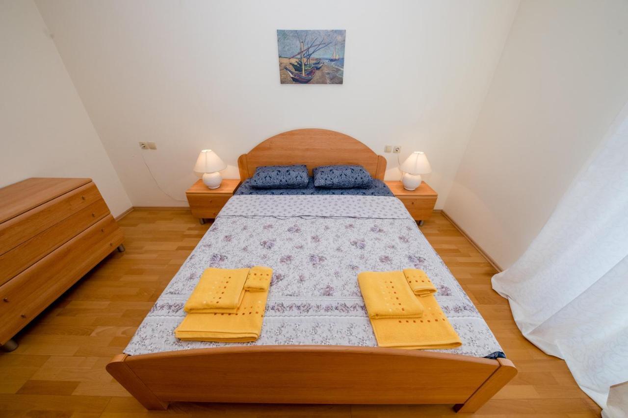 Nikolina Rab Apartments Раб Экстерьер фото